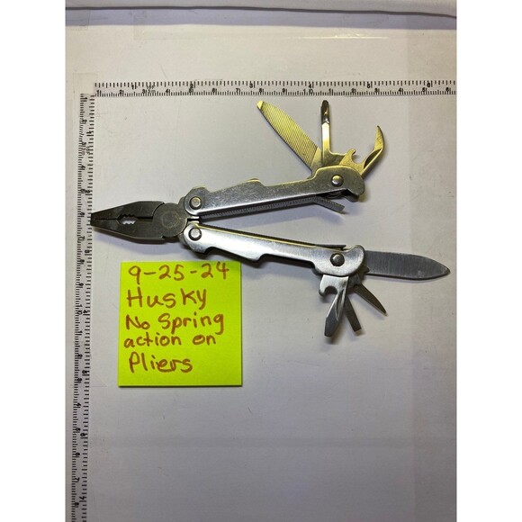 Leatherman Multi Tool Small zz Husky Preowned 9 Functions old well used - Picture 1 of 7